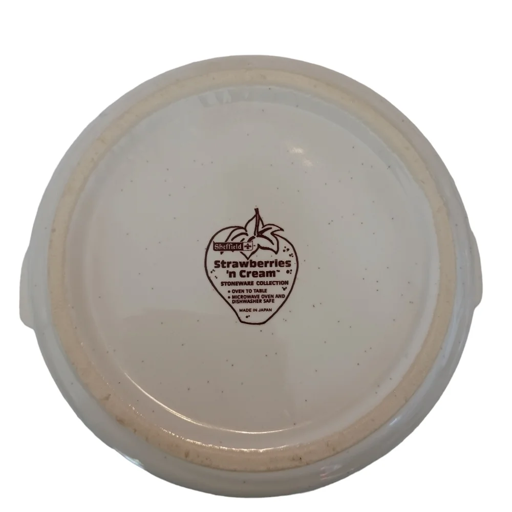 Vintage Shefield Strawberries n' Cream Stoneware Bake Dish with Lid Spring Home